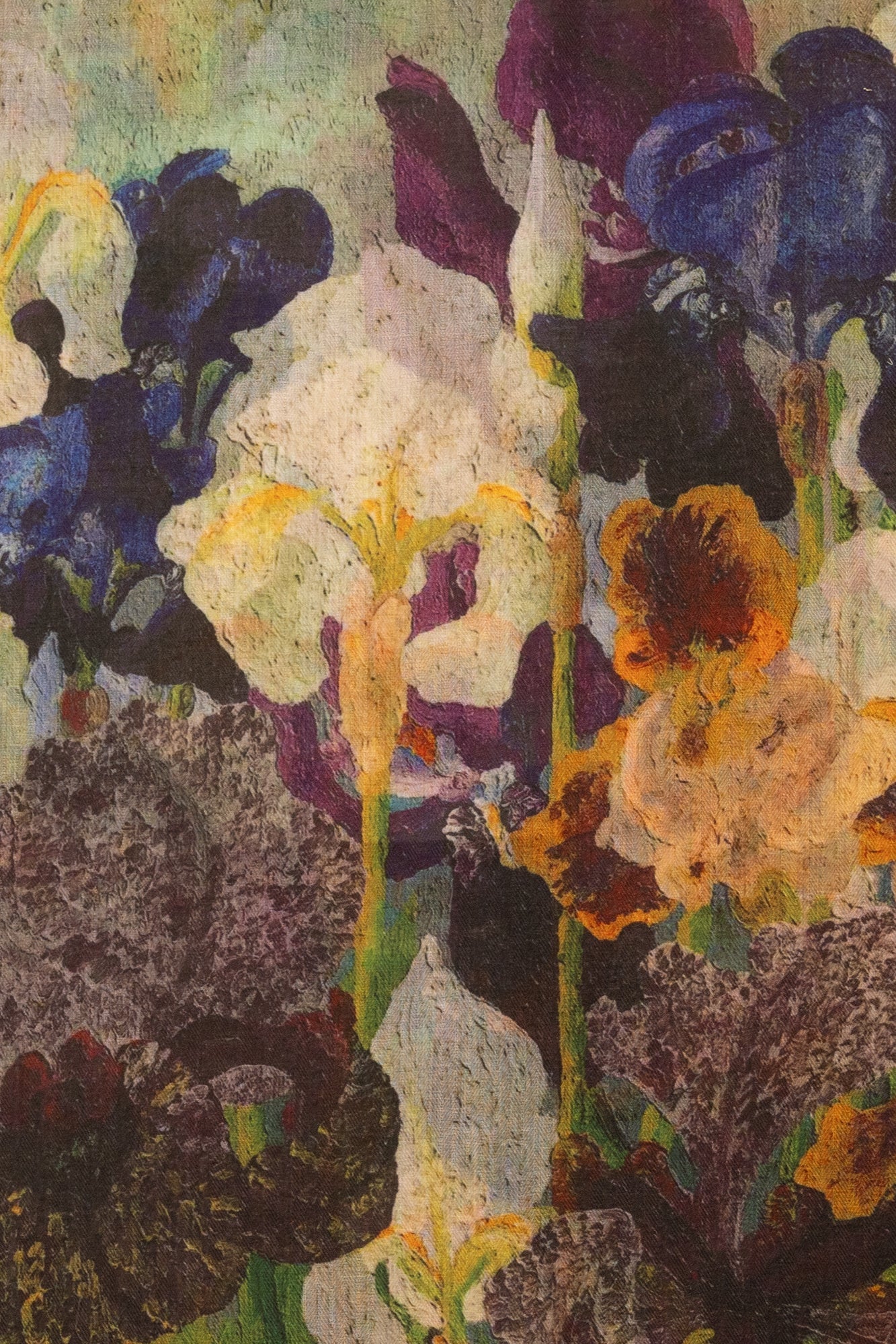 IRIS RAVINE NECKERCHIEF